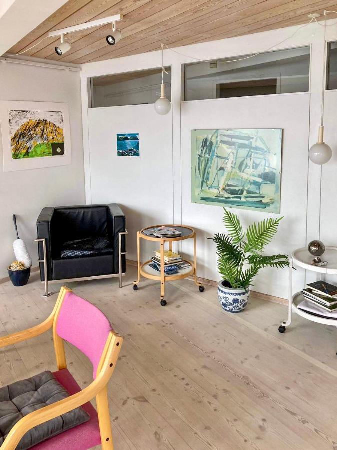 Guesthouse At The Boat Harbour ทอร์สเฮาน์ ภายนอก รูปภาพ