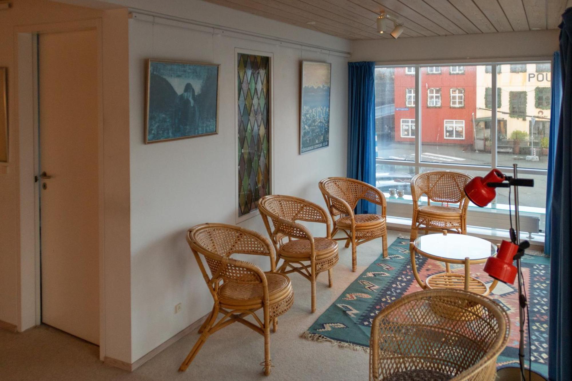 Guesthouse At The Boat Harbour ทอร์สเฮาน์ ภายนอก รูปภาพ